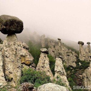 Урочище Аккурум (Долина каменных грибов)