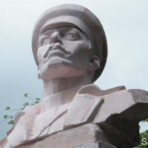 Памятник СуховуПамятник Сухову